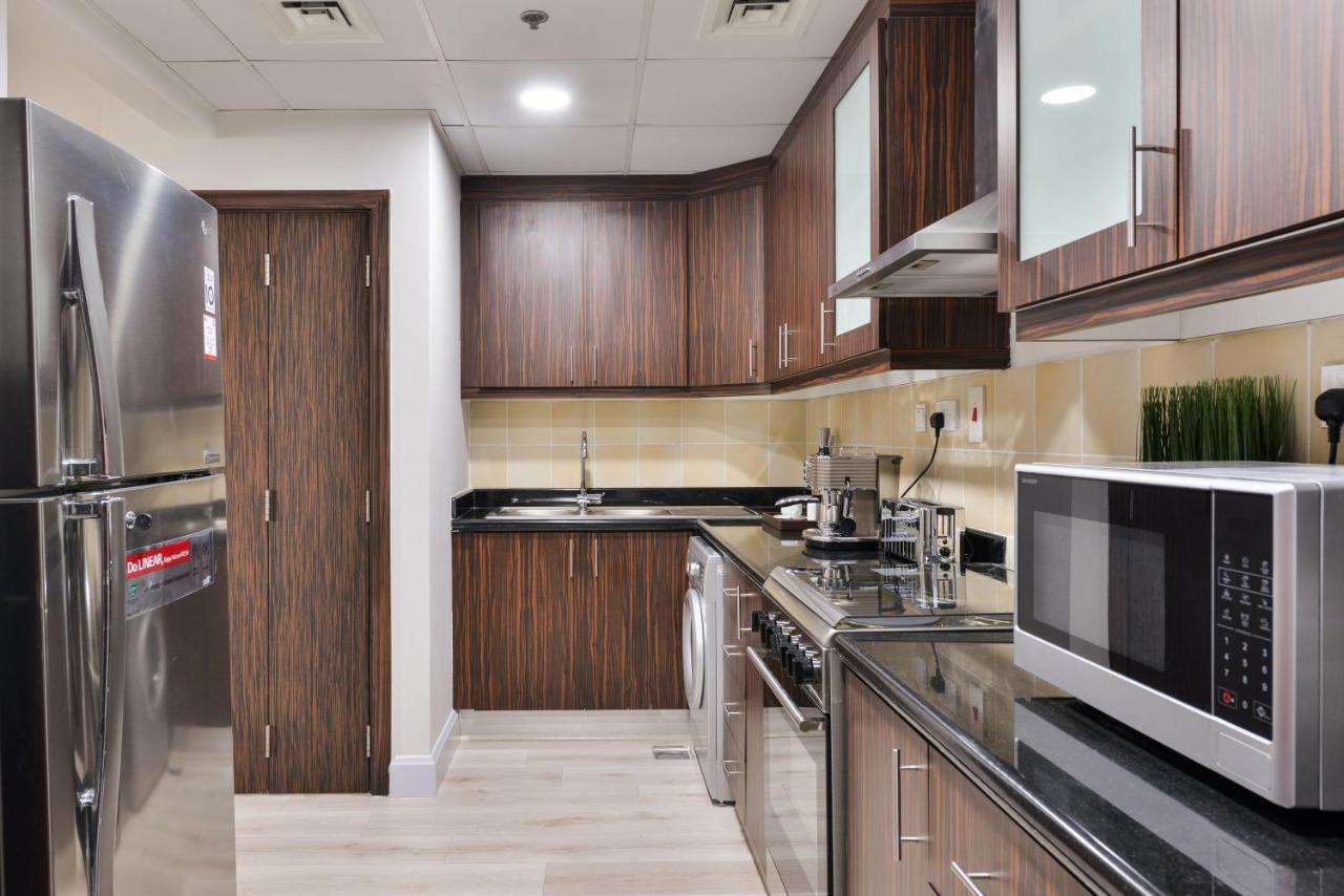 Luxury Jbr Shams - Marina View - Free 5 Star Access! Appartement Dubaï